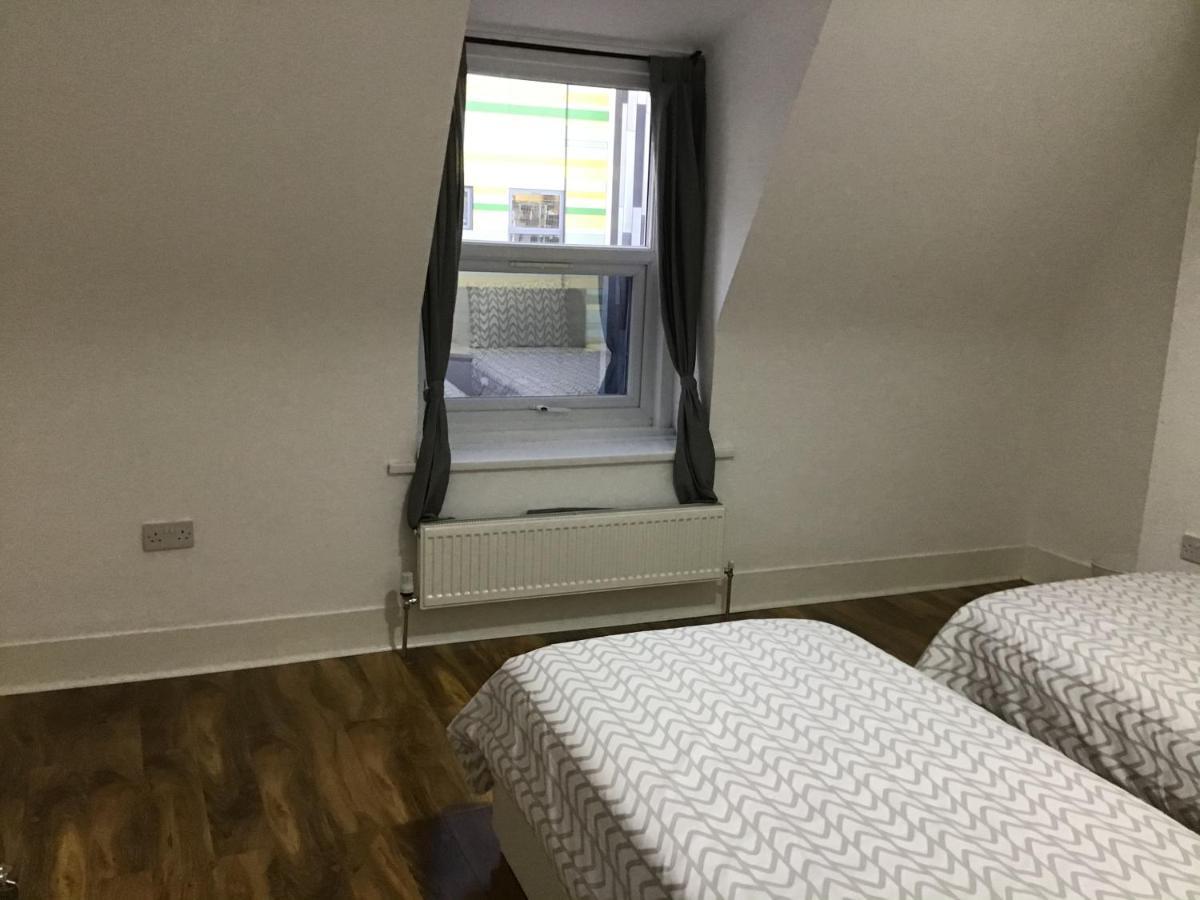 Residential Quarters, General Gordon Square Apartment Лондон Екстериор снимка