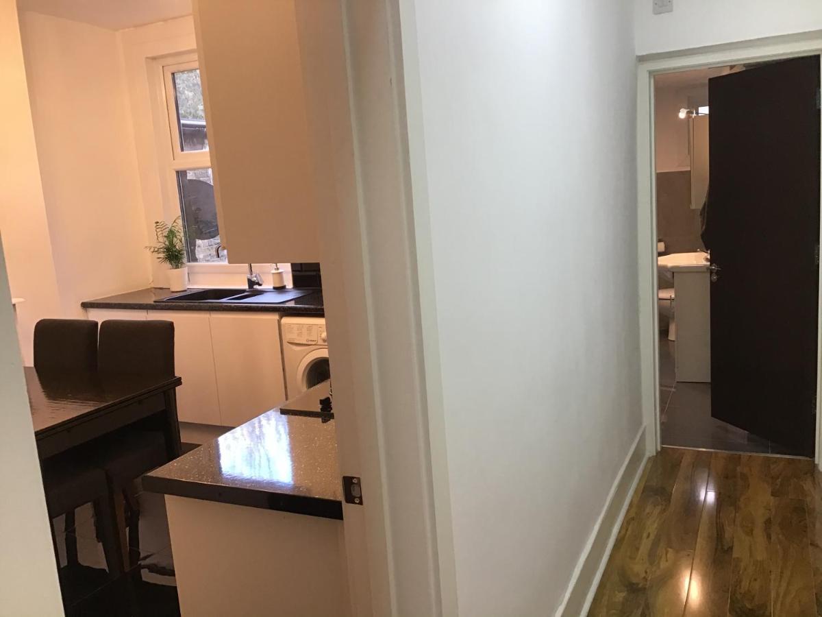 Residential Quarters, General Gordon Square Apartment Лондон Екстериор снимка
