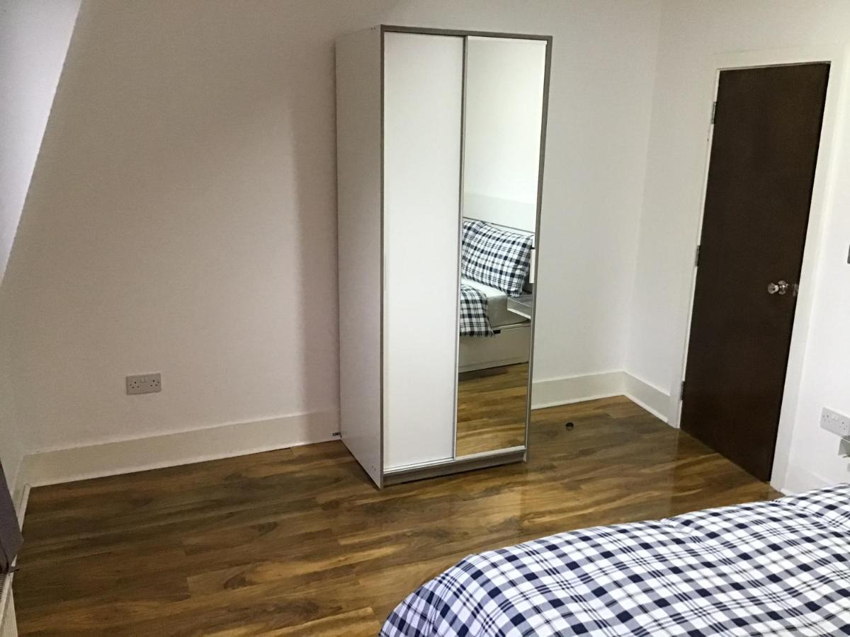 Residential Quarters, General Gordon Square Apartment Лондон Екстериор снимка