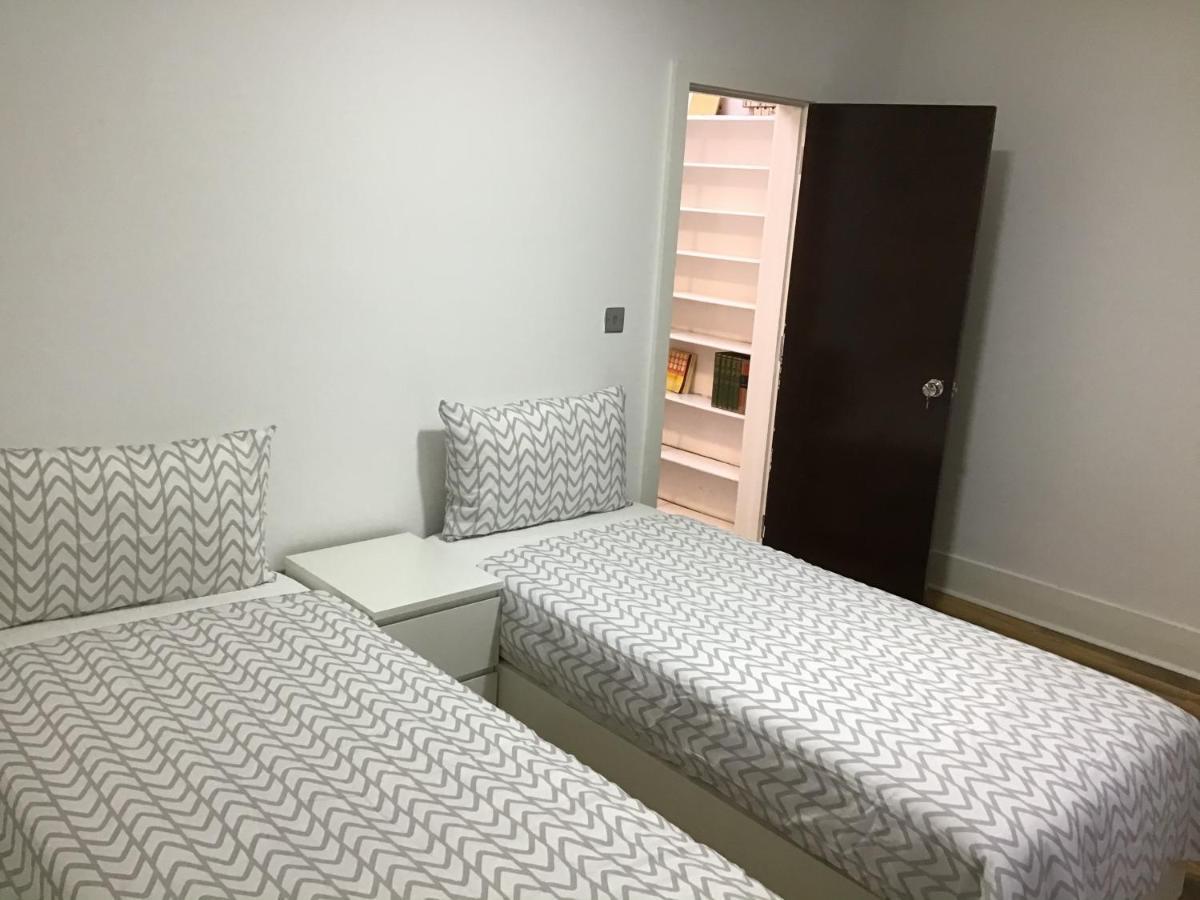 Residential Quarters, General Gordon Square Apartment Лондон Екстериор снимка
